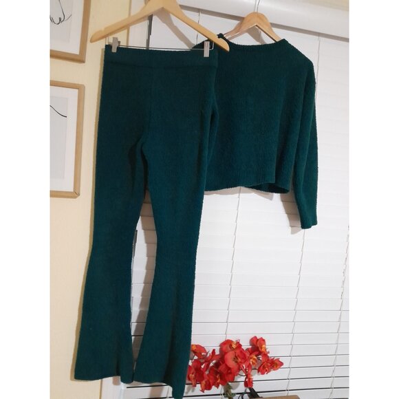 Victoria Secret Green Plush High Rise Flare Pant Top Lounge Set XS/S - Picture 6 of 6